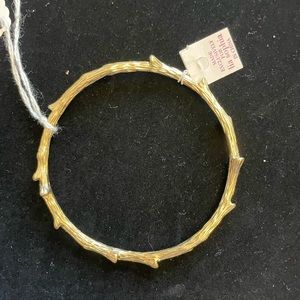 NWT Lia Sophia Out on a Limb Bangle Bracelet. Size Medium.